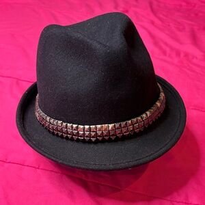 Bailey Black Felt Renegade Fedora Cowboy Hat Metal Stud Band Small